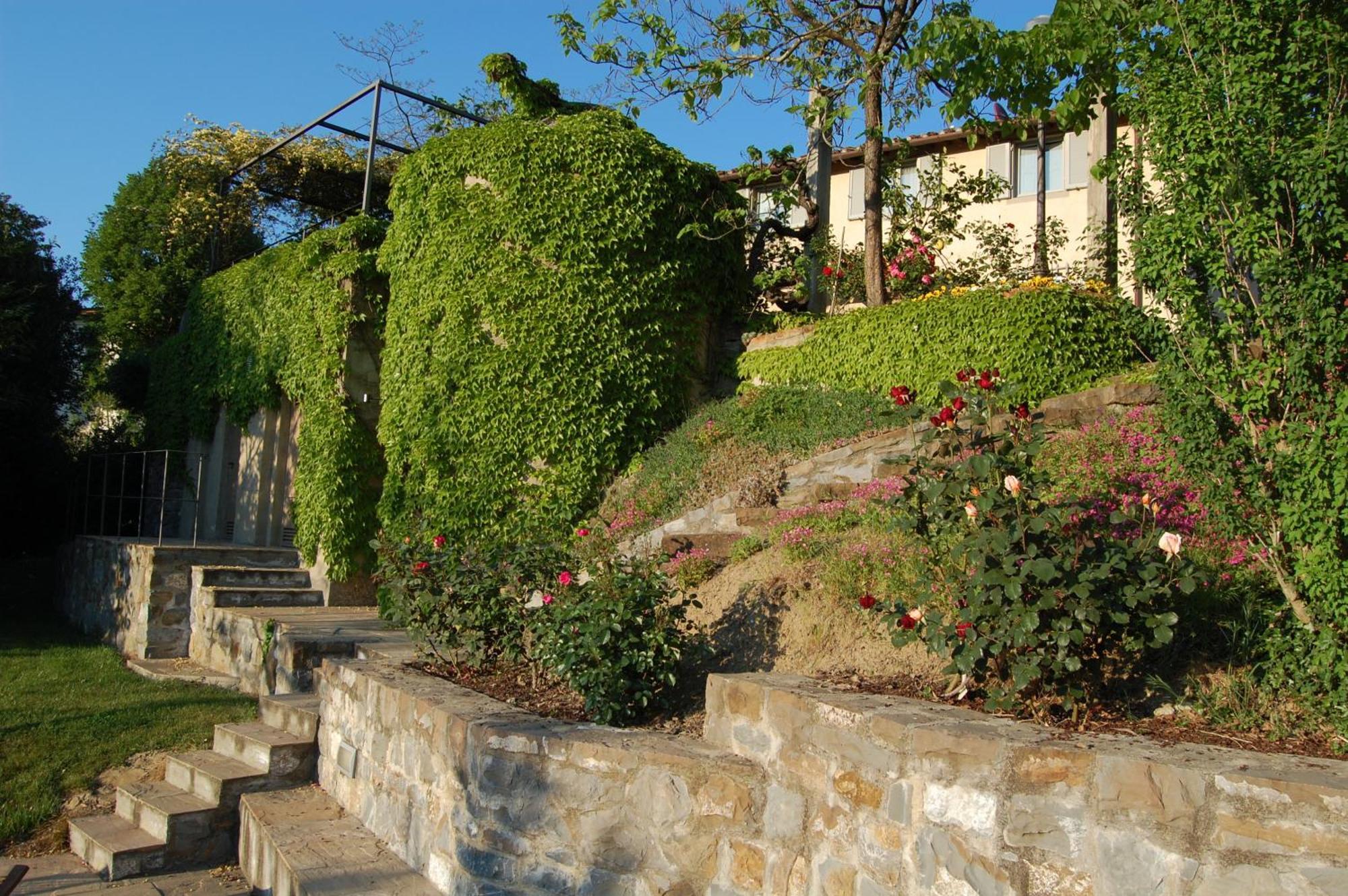 Gasthaus Il Pezzatino Rufina Exterior foto